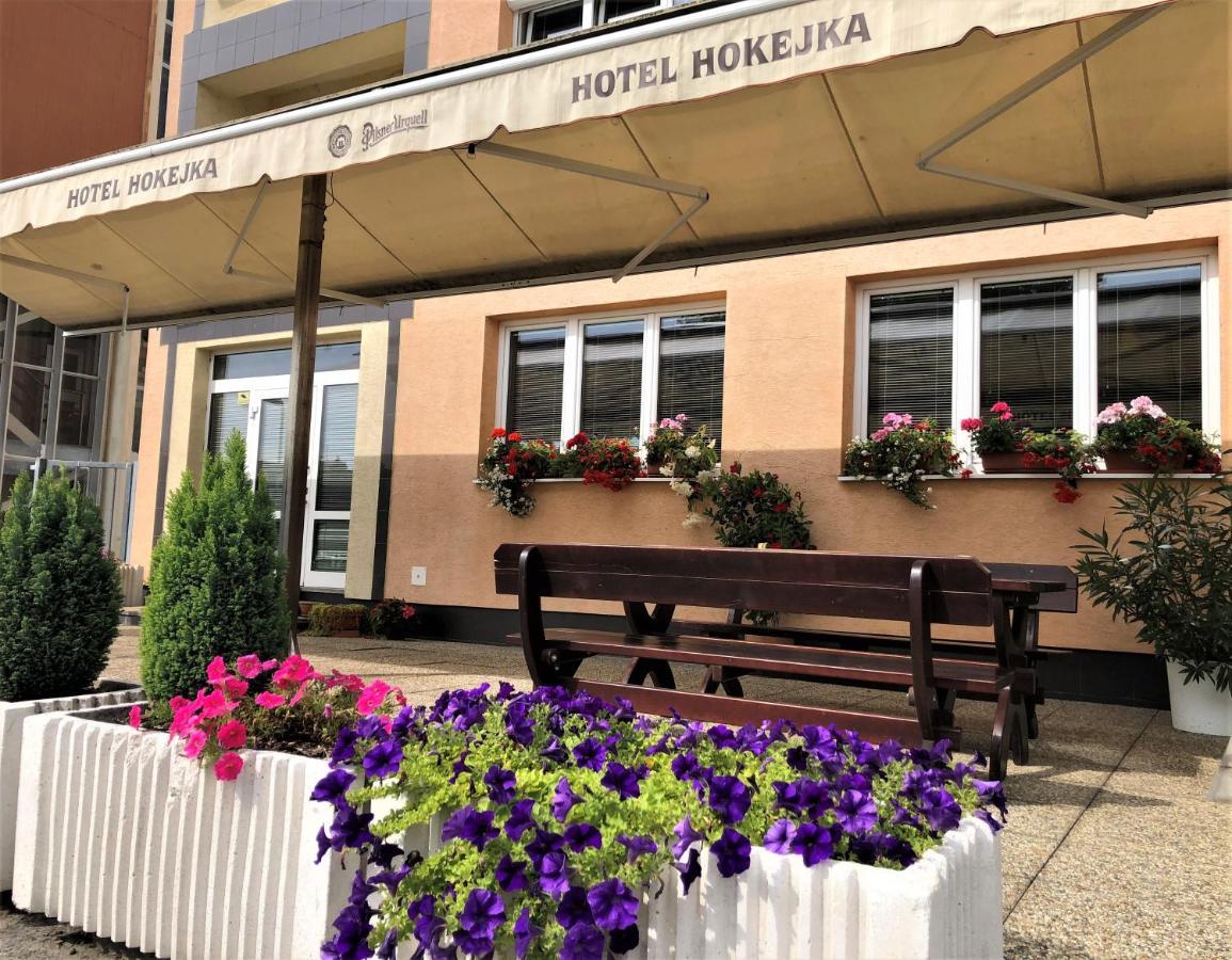 Hotel Hokejka Prievidza Exterior photo